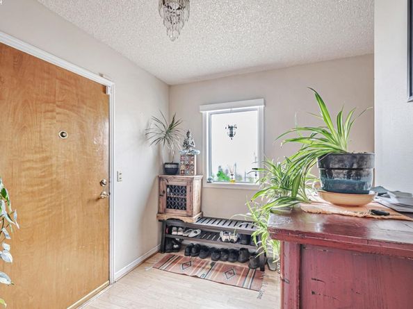 1942 Jennings Street, San Francisco CA 94124