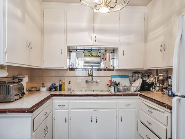 1942 Jennings Street, San Francisco CA 94124