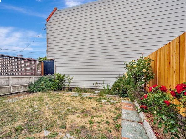 1942 Jennings Street, San Francisco CA 94124