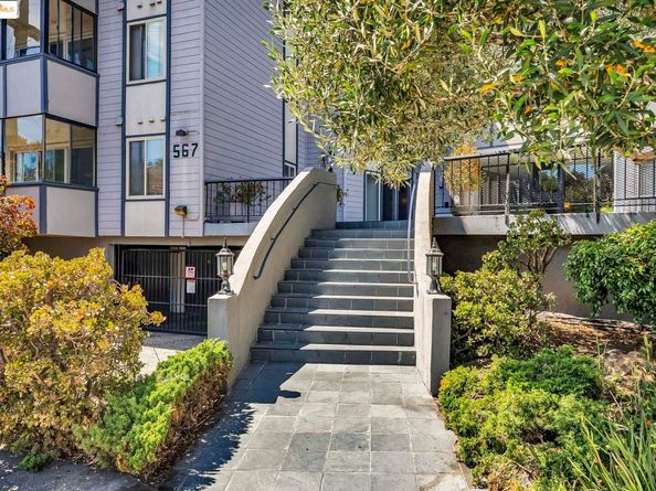567 Oakland Ave. 101, Oakland CA 94611