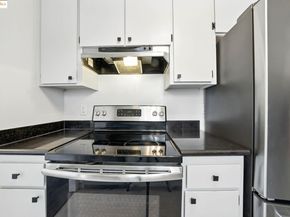 567 Oakland Ave. 101, Oakland CA 94611