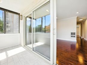 567 Oakland Ave. 101, Oakland CA 94611