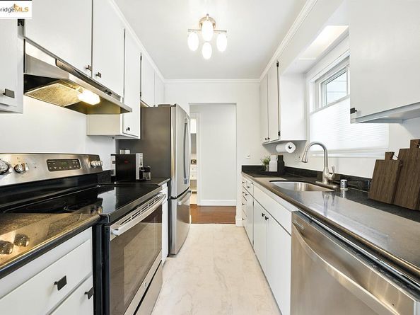 567 Oakland Ave. 101, Oakland CA 94611