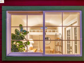 4207 Aqua Vista St, Oakland CA 94601