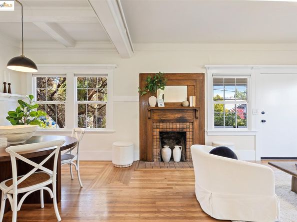 4207 Aqua Vista St, Oakland CA 94601