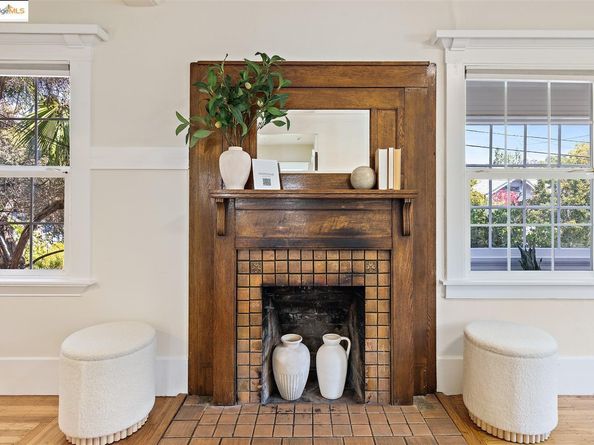 4207 Aqua Vista St, Oakland CA 94601