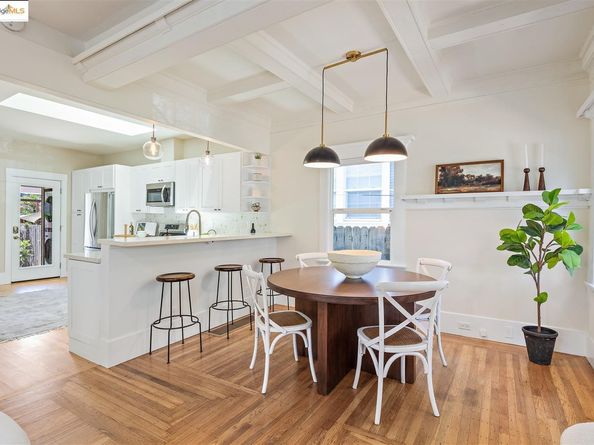4207 Aqua Vista St, Oakland CA 94601