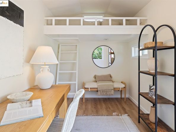 4207 Aqua Vista St, Oakland CA 94601
