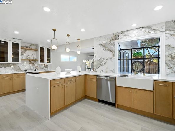 35856 Adobe Dr, Fremont CA 94536