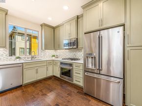 319 Basswood Cmn 15, Livermore CA 94551