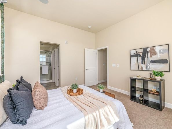 319 Basswood Cmn 15, Livermore CA 94551