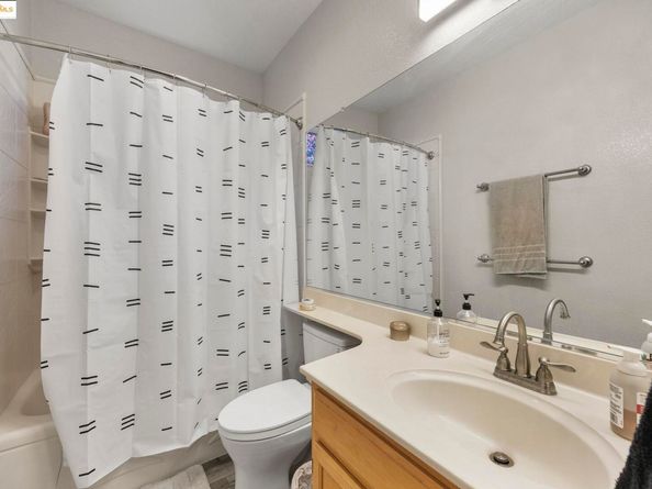 2151 Brandywine Pl, Hayward CA 94542