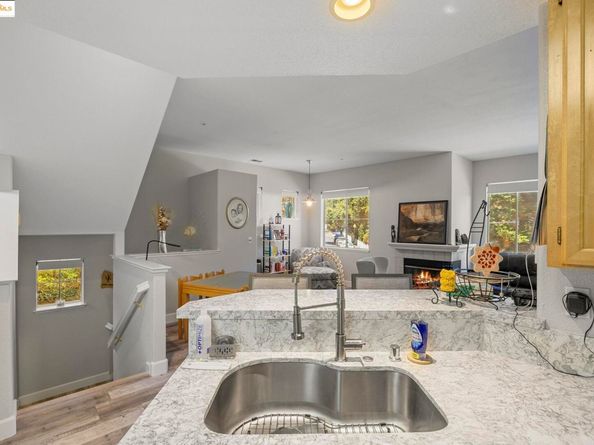 2151 Brandywine Pl, Hayward CA 94542