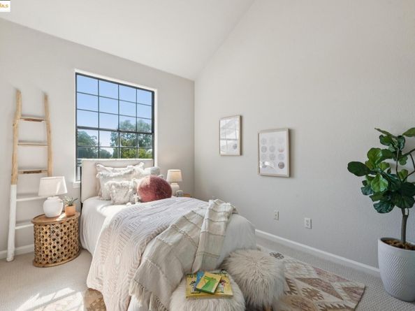 5966 Glenarms Dr, Oakland CA 94611
