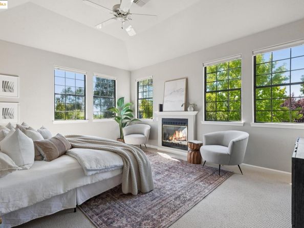 5966 Glenarms Dr, Oakland CA 94611
