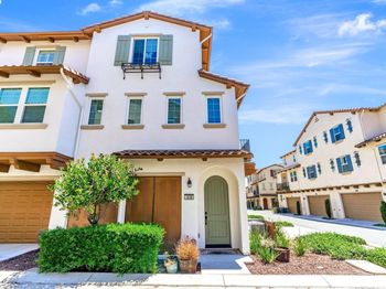 1038 S Monarch