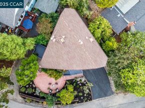 5621 Maxwelton Rd, Oakland CA 94618