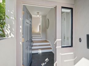 61 Starview Dr., Oakland CA 94618