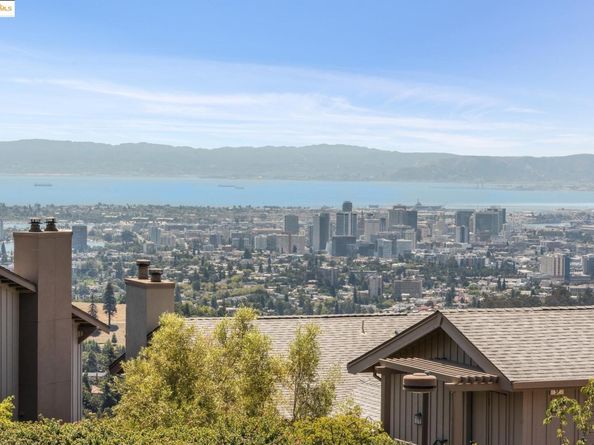 61 Starview Dr., Oakland CA 94618