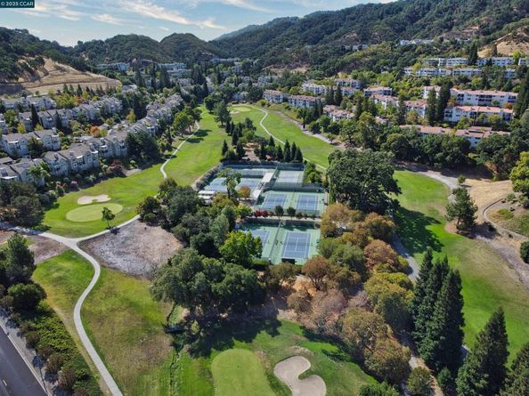 1413 Ptarmigan Drive 3, Walnut Creek CA 94595