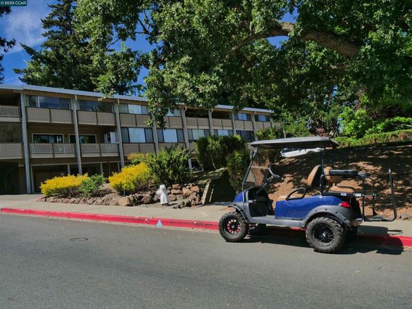 1413 Ptarmigan Drive 3, Walnut Creek CA 94595
