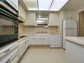1413 Ptarmigan Drive 3, Walnut Creek CA 94595