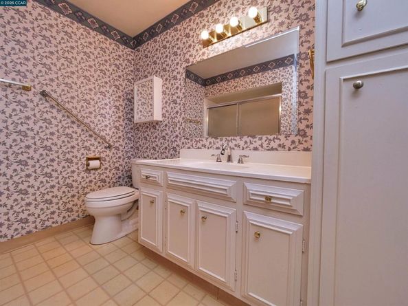 1413 Ptarmigan Drive 3, Walnut Creek CA 94595