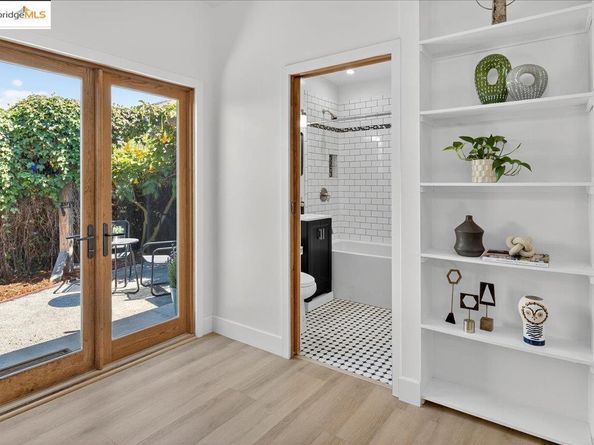 1522 Harmon Street, Berkeley CA 94703