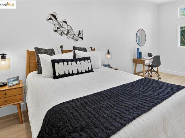 1522 Harmon Street, Berkeley CA 94703