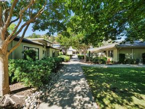 1209 Oakmont Drive 1, Walnut Creek CA 94595