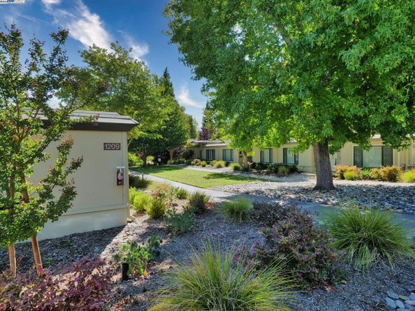 1209 Oakmont Drive 1, Walnut Creek CA 94595