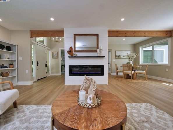 1209 Oakmont Drive 1, Walnut Creek CA 94595