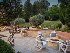 2540 Caballo Ranchero Dr, Diablo CA 94528
