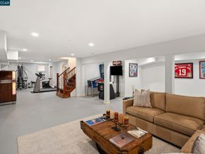 2540 Caballo Ranchero Dr, Diablo CA 94528