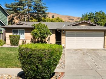 3555 Laurant Way