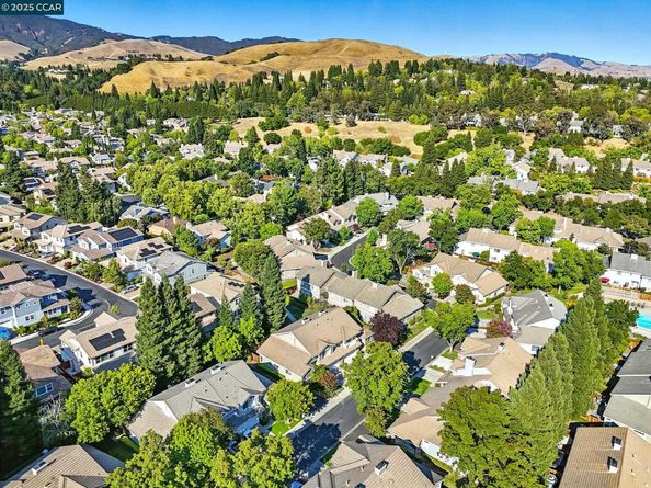134 Tivoli Ln, Danville CA 94506