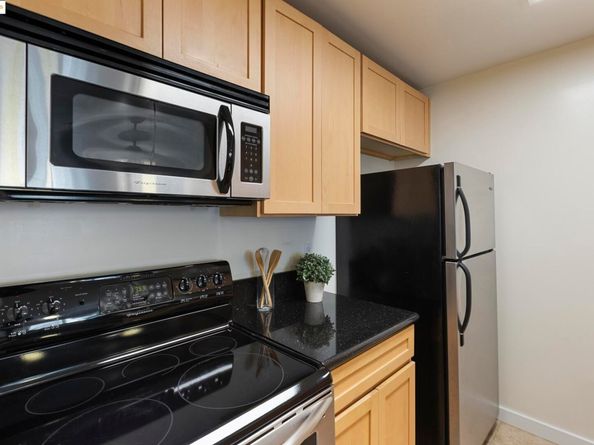 6400 Christie Avenue 1211, Emeryville CA 92608