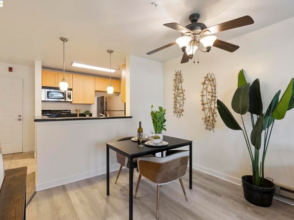 6400 Christie Avenue 1211, Emeryville CA 92608