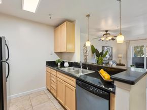 6400 Christie Avenue 1211, Emeryville CA 92608