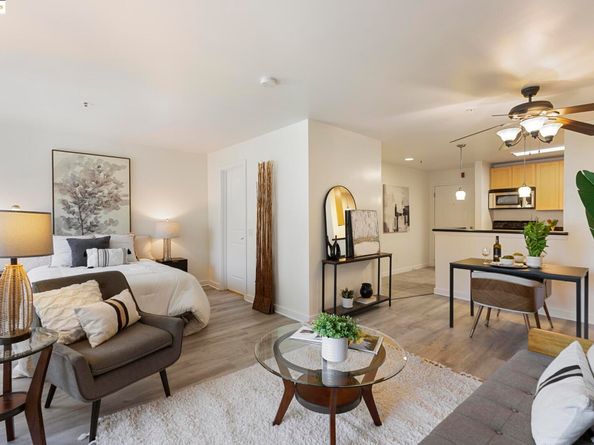6400 Christie Avenue 1211, Emeryville CA 92608