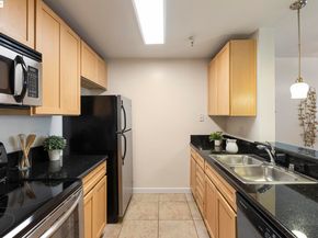 6400 Christie Avenue 1211, Emeryville CA 92608