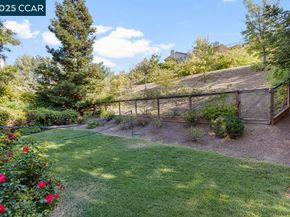 82 Bear Place, Clayton CA 94517