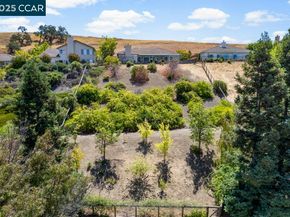 82 Bear Place, Clayton CA 94517