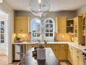 740 Calmar Ave, Oakland CA 94610