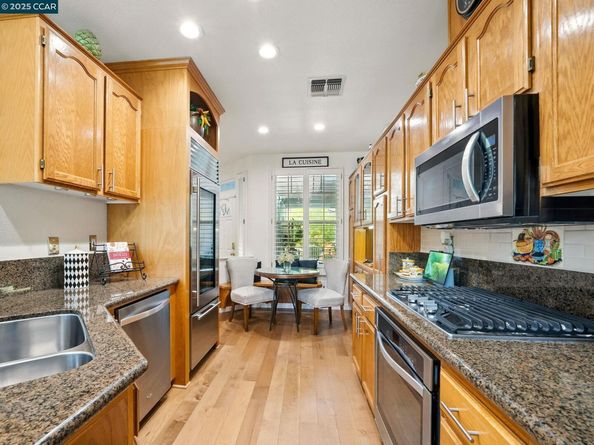1923 Eagle Peak Ave, Clayton CA 94517