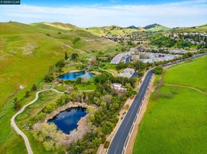 1923 Eagle Peak Ave, Clayton CA 94517