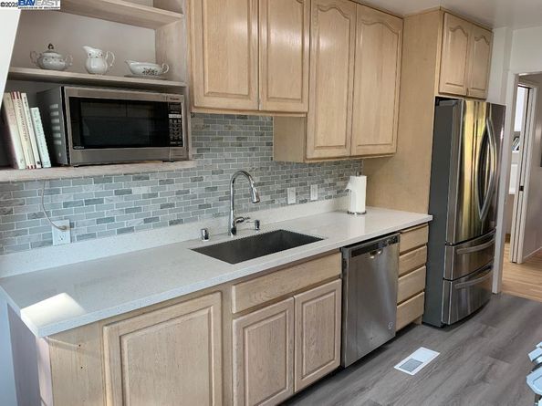 4515 Ewing Rd, Castro Valley CA 94546