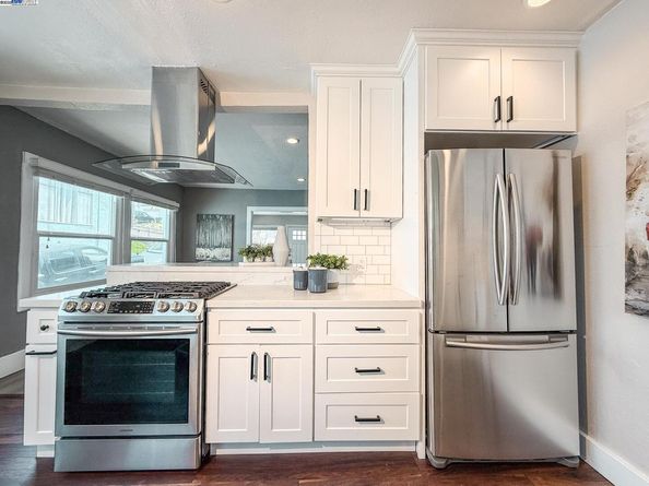 3027 Maxwell Ave, Oakland CA 94619