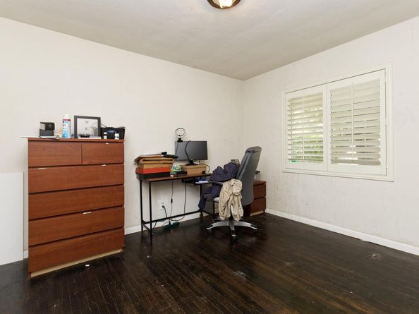 8415 Ney Ave, Oakland CA 94605