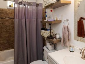 8415 Ney Ave, Oakland CA 94605
